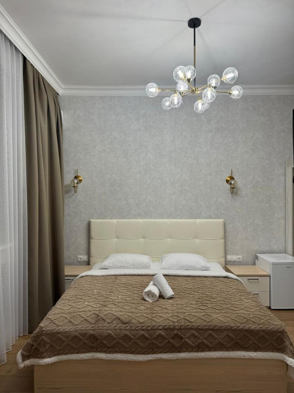 Rose Art Hotel Asztana Kültér fotó